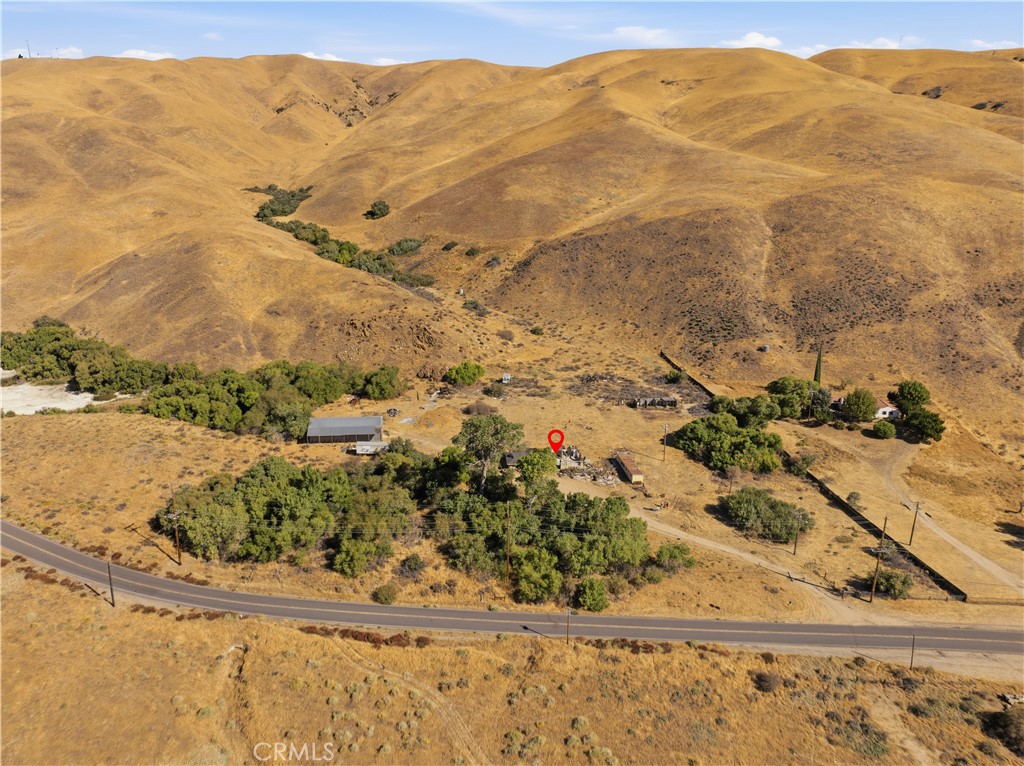 38101 Gorman Post Road Property Photo 11