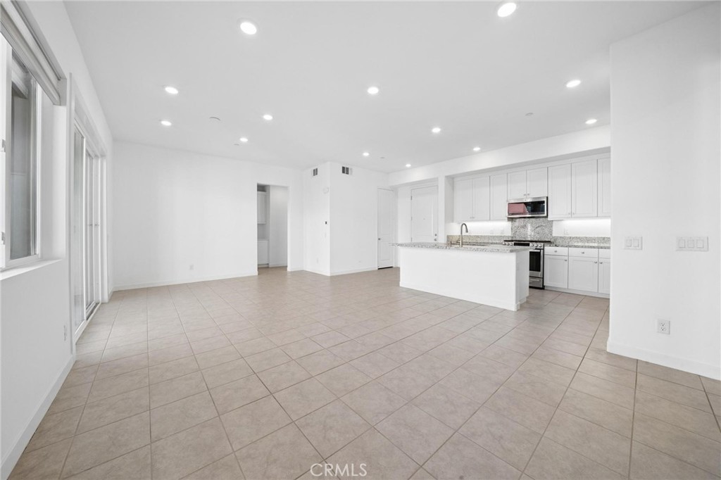 26955 Prospector Road 201 Property Photo 3