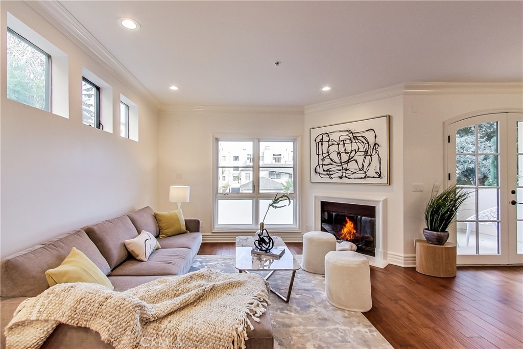 12026 201 Hoffman Street 201 Property Photo 4