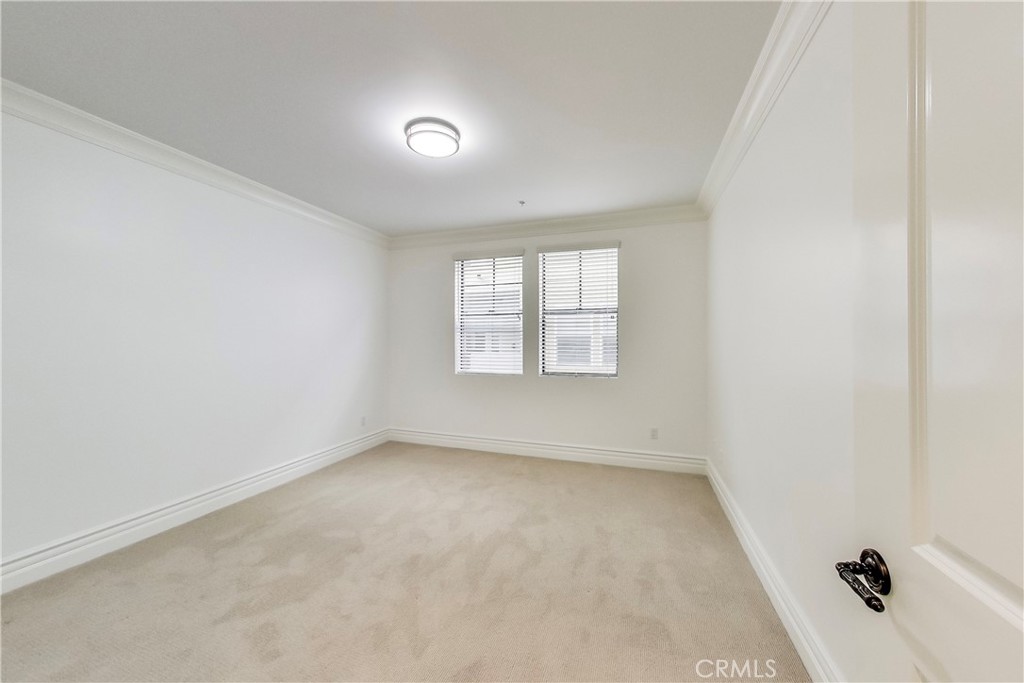 12026 201 Hoffman Street 201 Property Photo 22