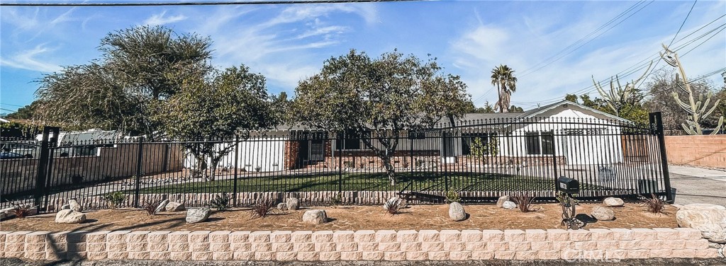 11305 Sheldon Property Photo 1