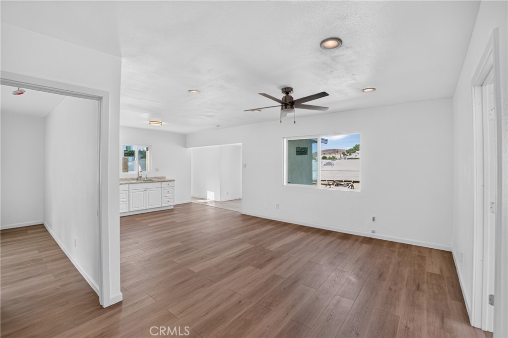 5043 Borland Rd Property Photo 8