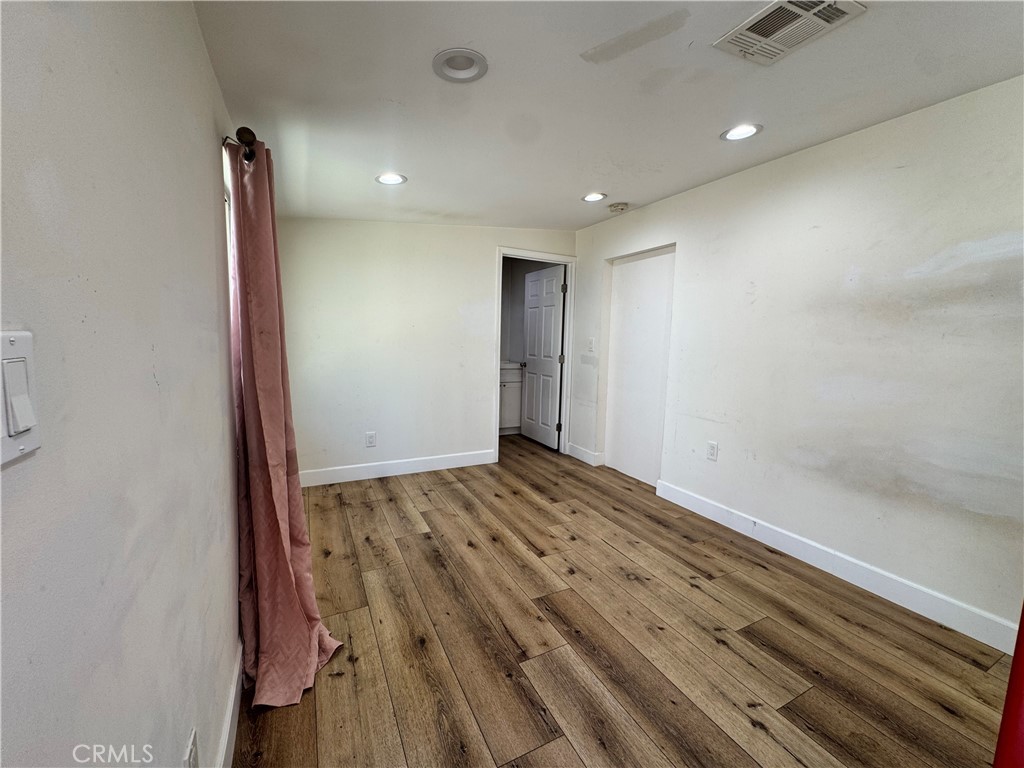 806 N Oxford Property Photo 8