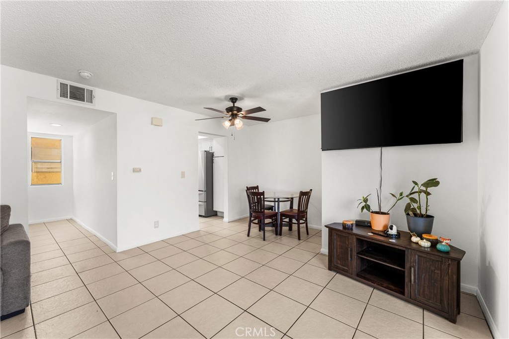 38000 17th E Property Photo 10