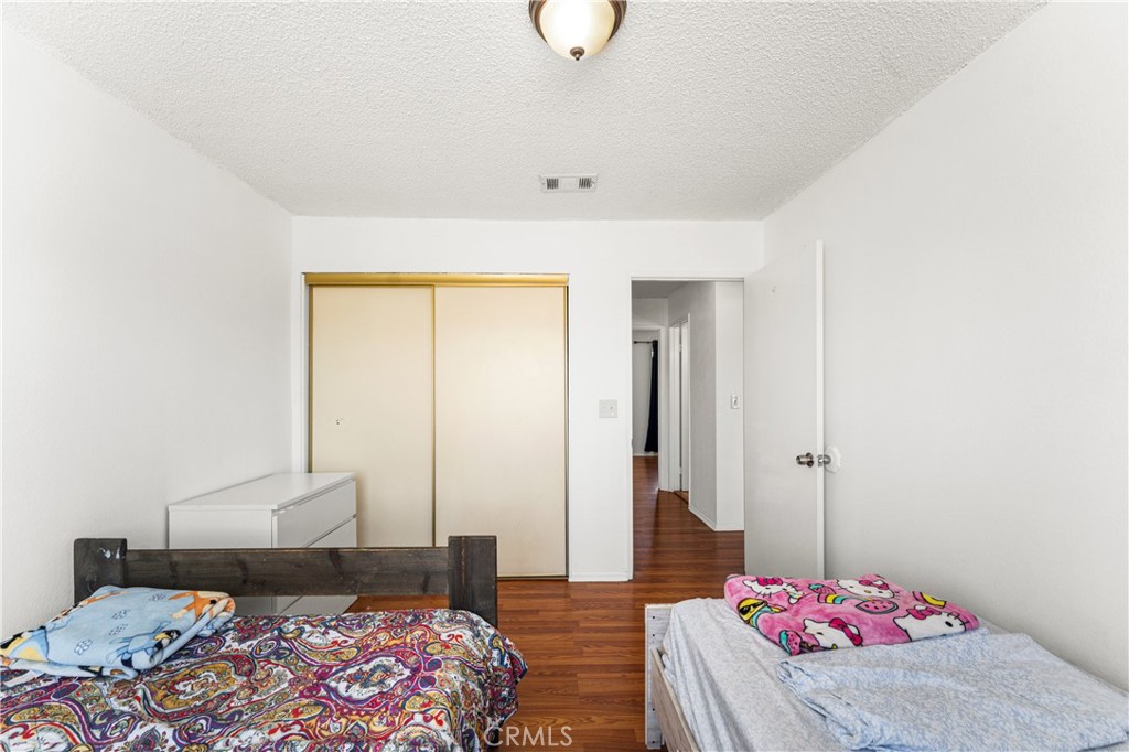 38000 17th E Property Photo 12