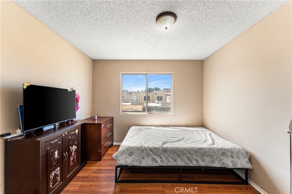 38000 17th E Property Photo 13