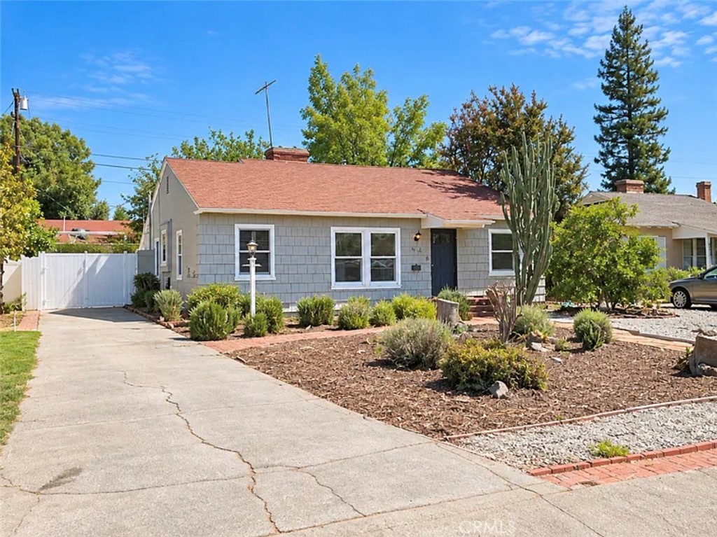 6548 Colbath Property Photo 2