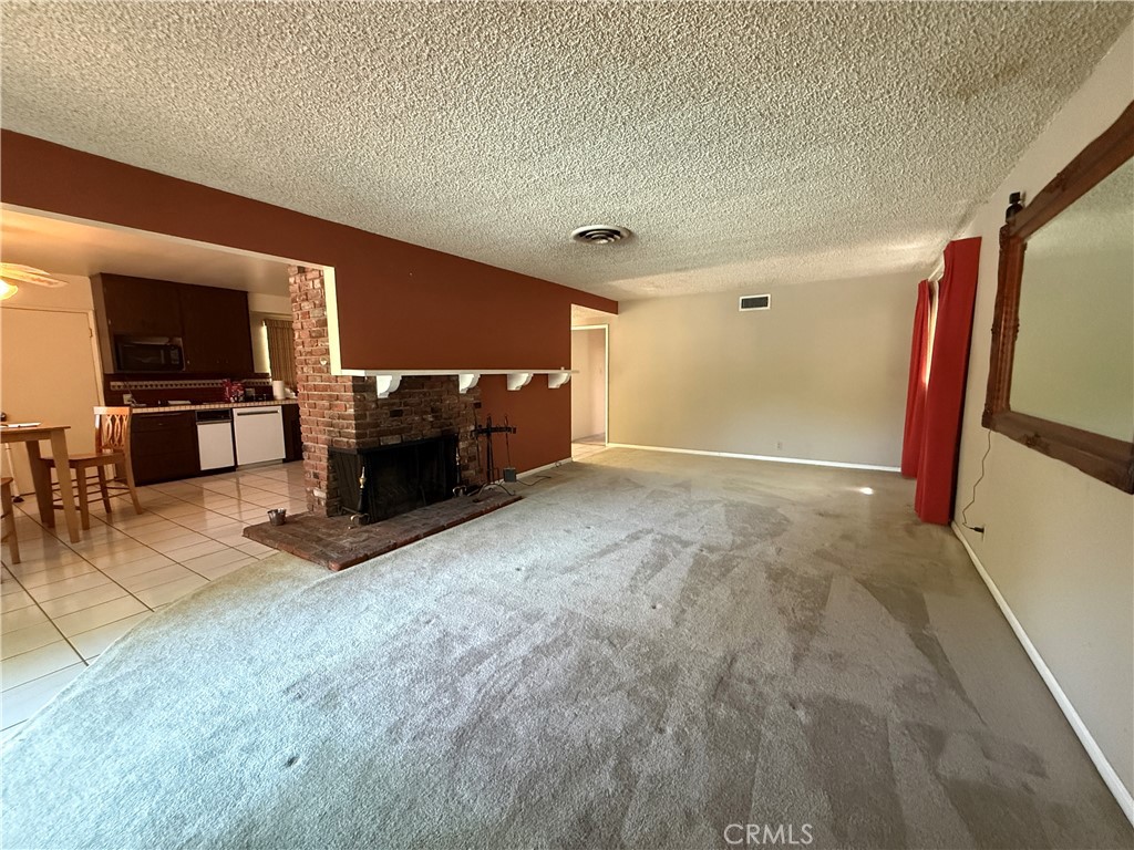 18609 Knapp Property Photo 4