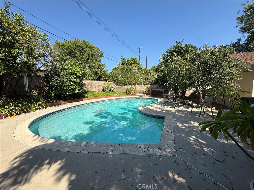 18609 Knapp Property Photo 6