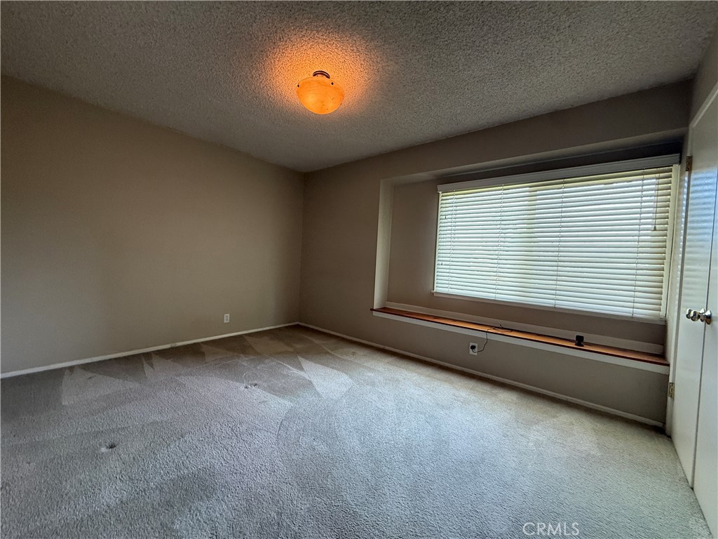 18609 Knapp Property Photo 10