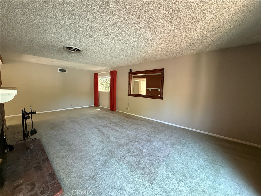 18609 Knapp Property Photo 20