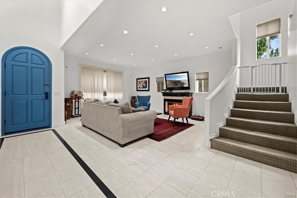 14916 Hesby Property Photo 2