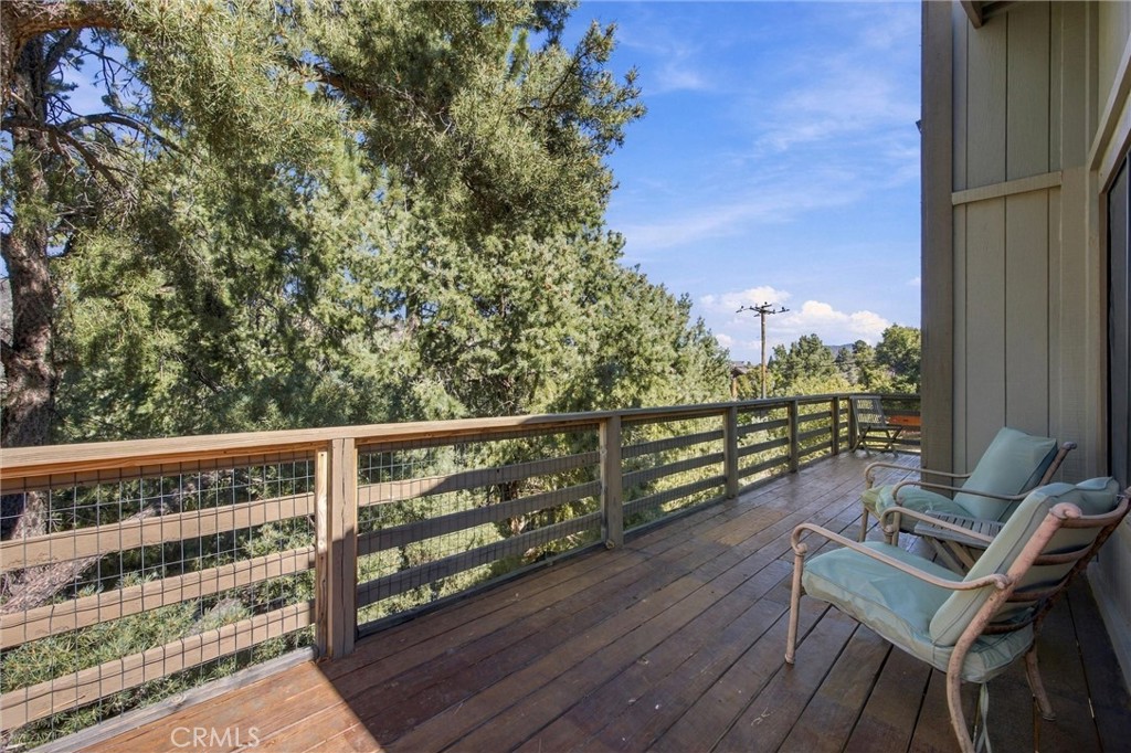 1925 Linden Drive Property Photo 3