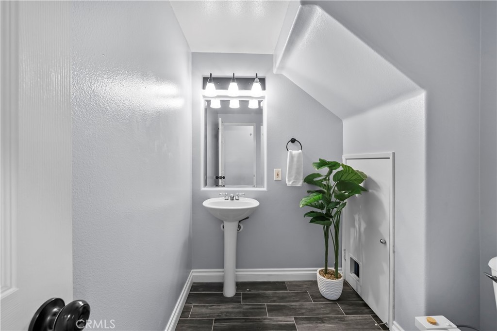 28407 Meadowlark Court Property Photo 22