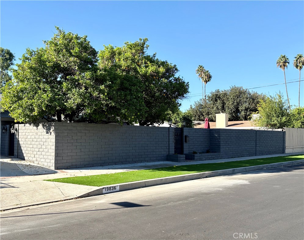 19836 Hamlin Street Property Photo 22