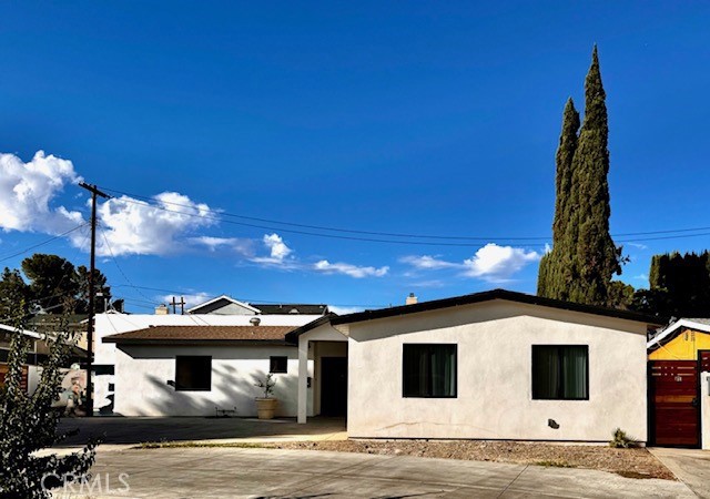 20315 Vose Property Photo 1