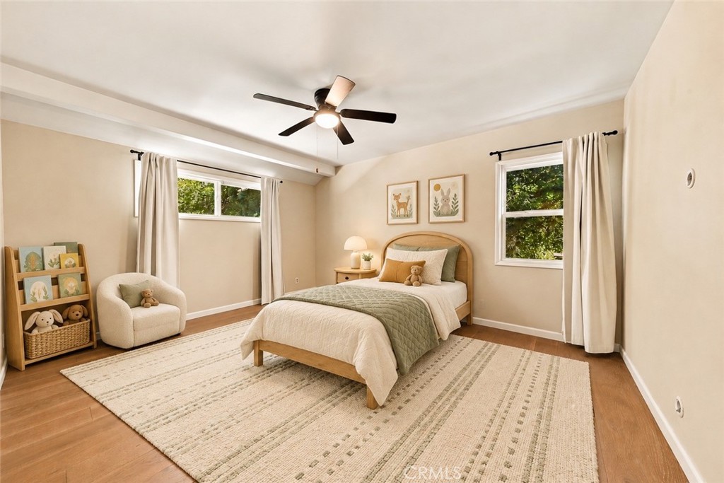 13047 Magnolia Boulevard Property Photo 29