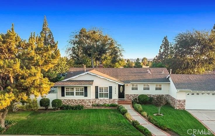 18334 Los Alimos Street Property Photo 3