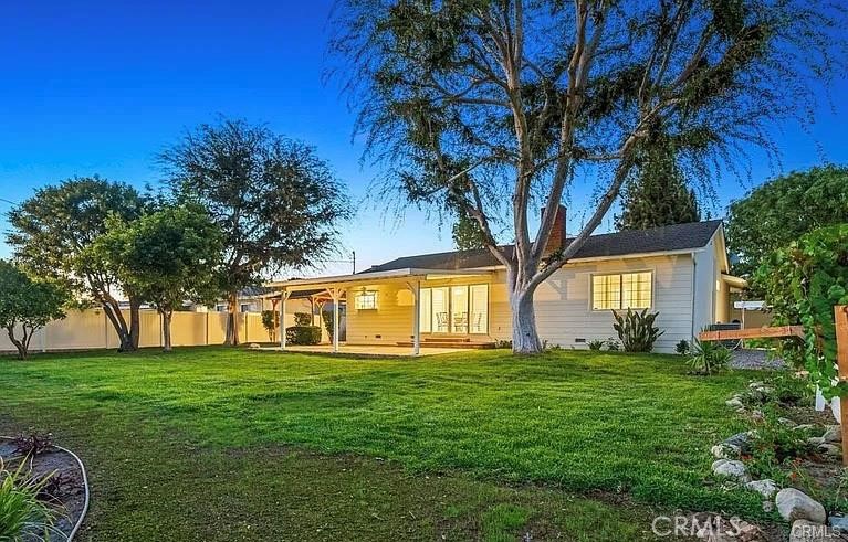 18334 Los Alimos Street Property Photo 22