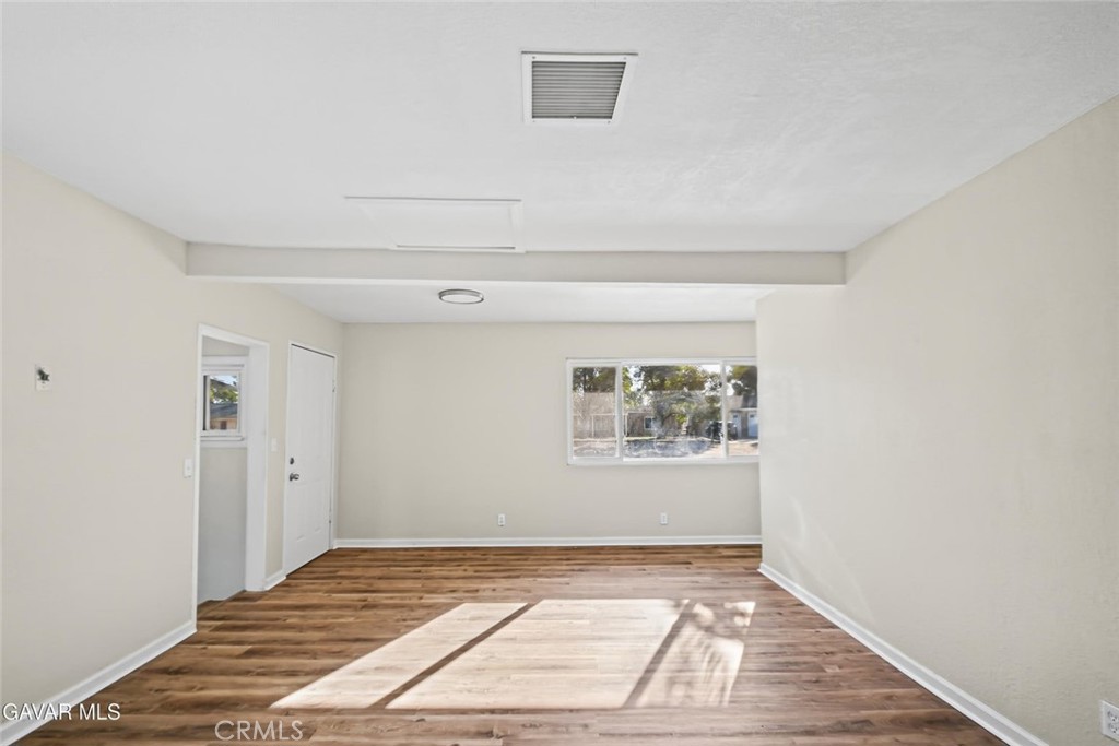 43061 41st Street West W Property Photo 9