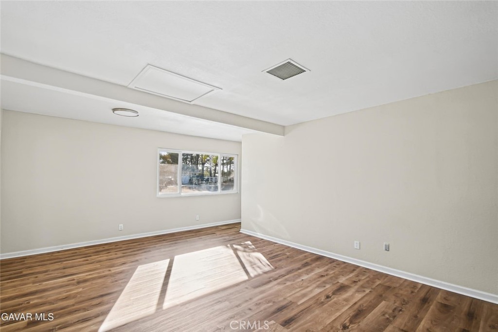 43061 41st Street West W Property Photo 11