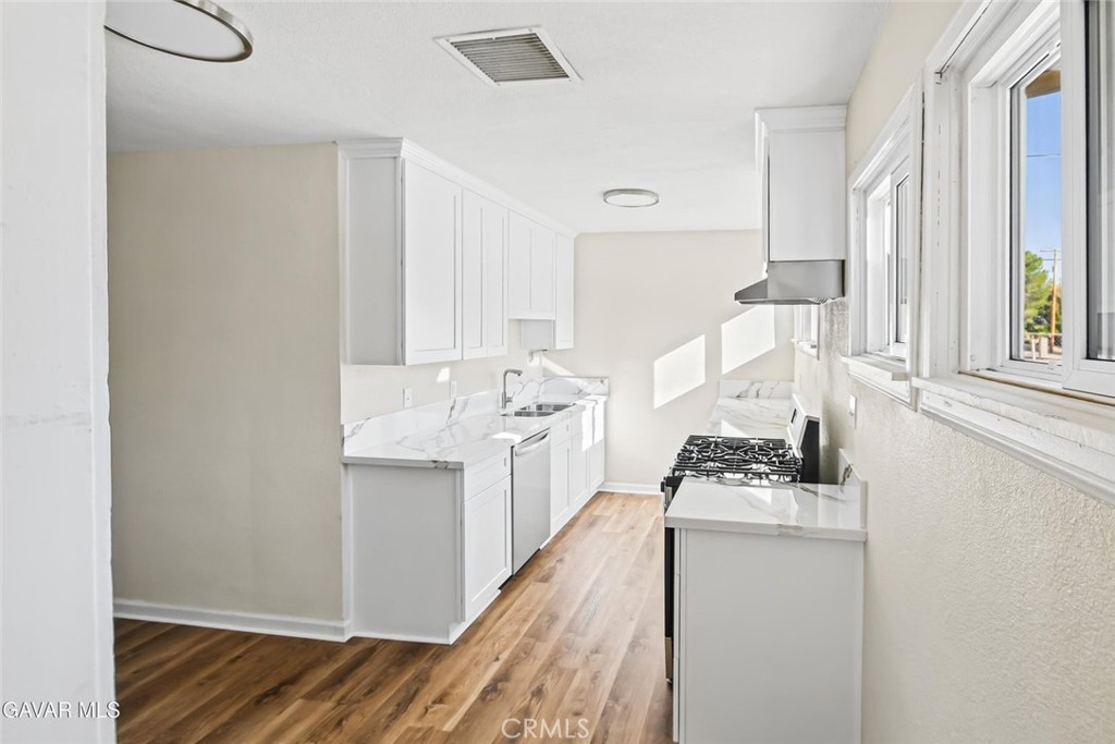 43061 41st Street West W Property Photo 13