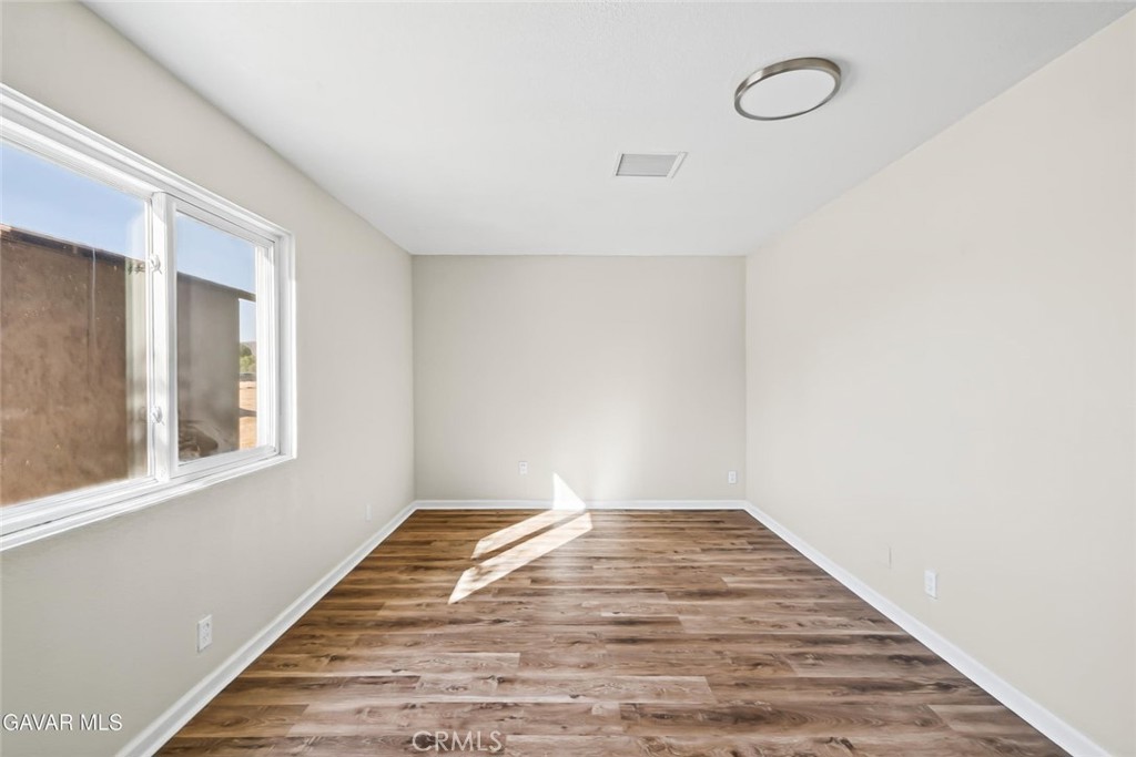 43061 41st Street West W Property Photo 47