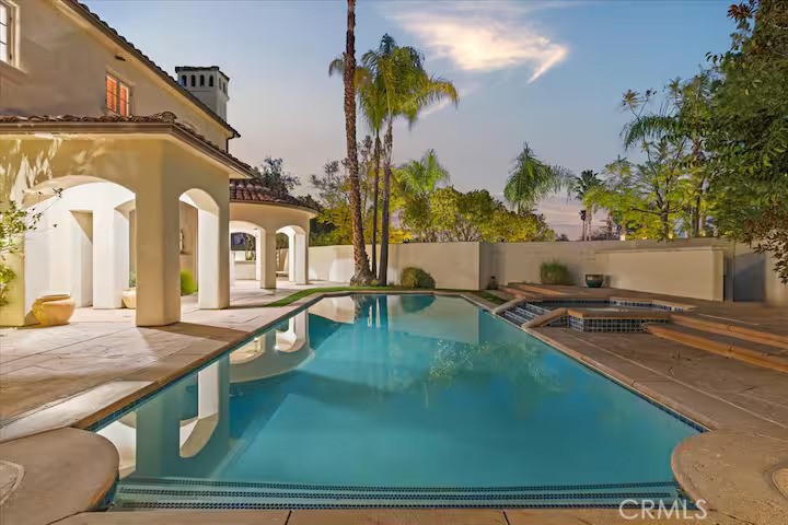 5010 Serena Property Photo 10
