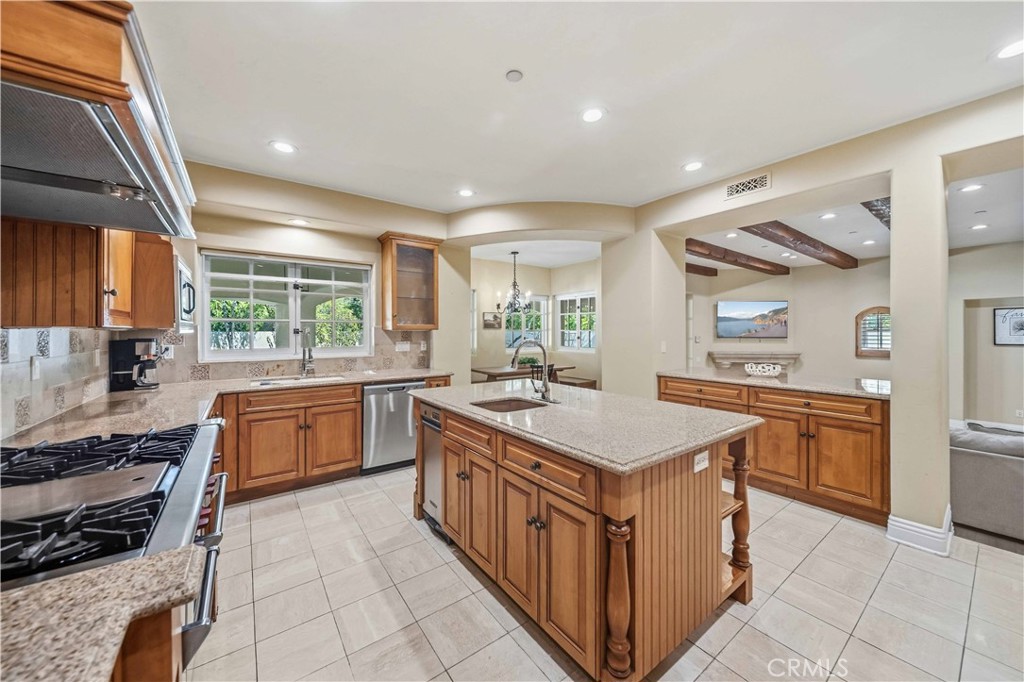 5010 Serena Property Photo 30