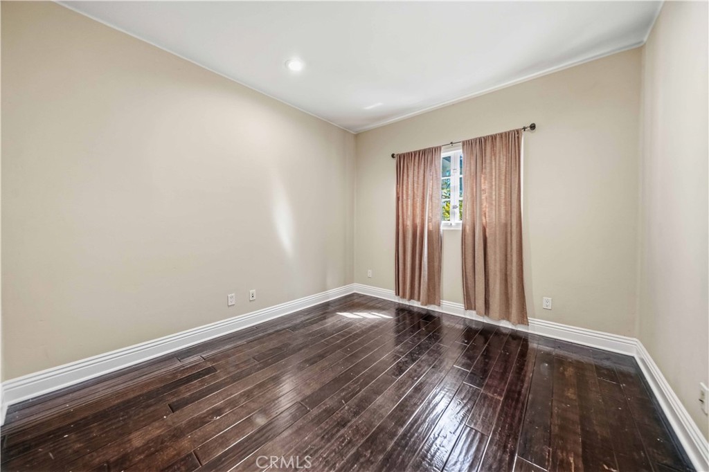 5010 Serena Property Photo 42