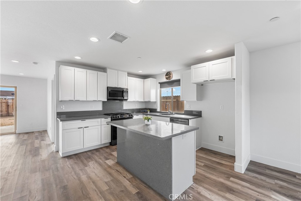 7270 Poppy Property Photo 11