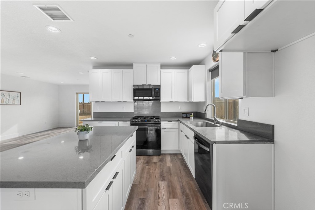 7270 Poppy Property Photo 13