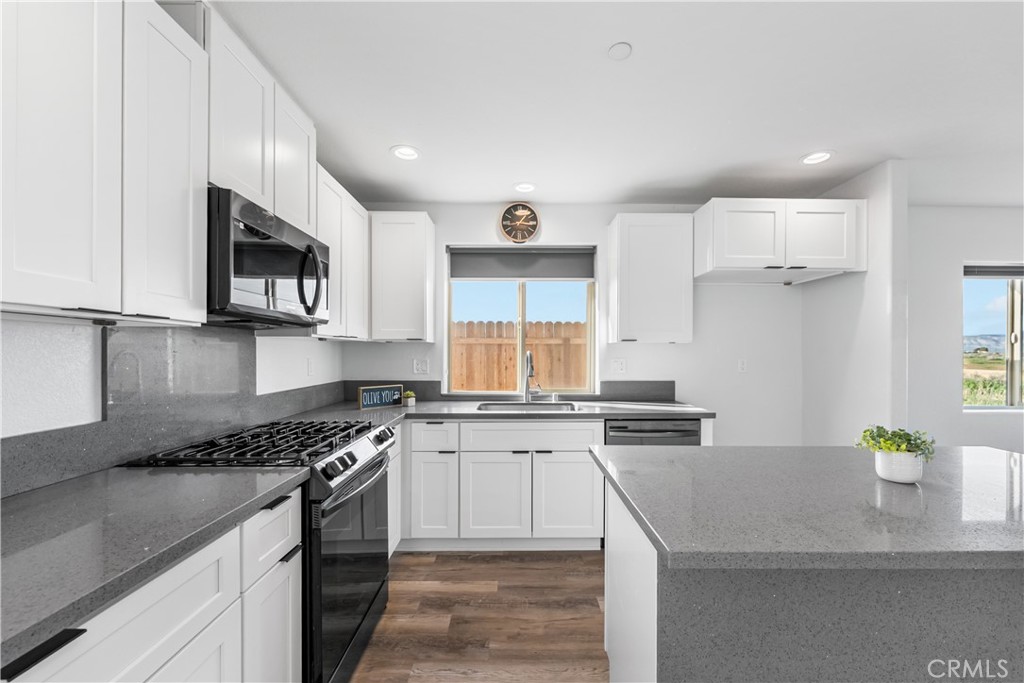 7270 Poppy Property Photo 17