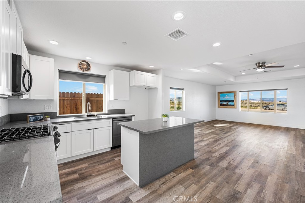 7270 Poppy Property Photo 18