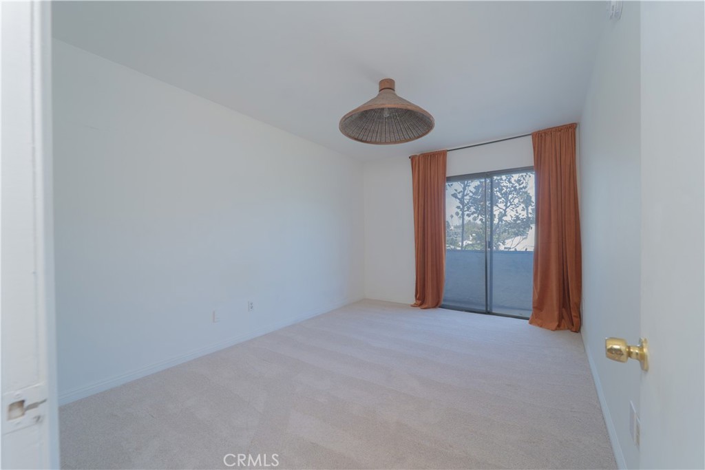 8516 Cadillac Avenue 8 Property Photo 18