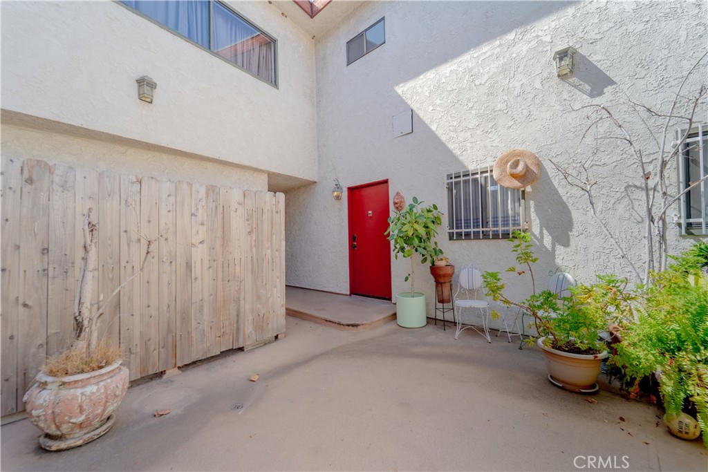8516 Cadillac Avenue 8 Property Photo 27