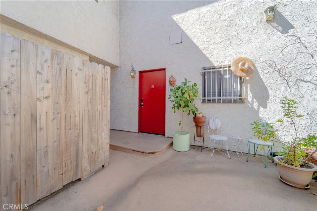 8516 Cadillac Avenue 8 Property Photo 28