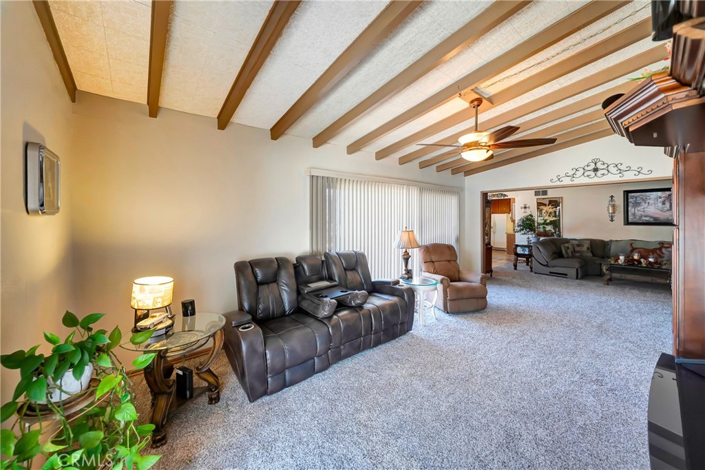 2561 W Avenue K Property Photo 21