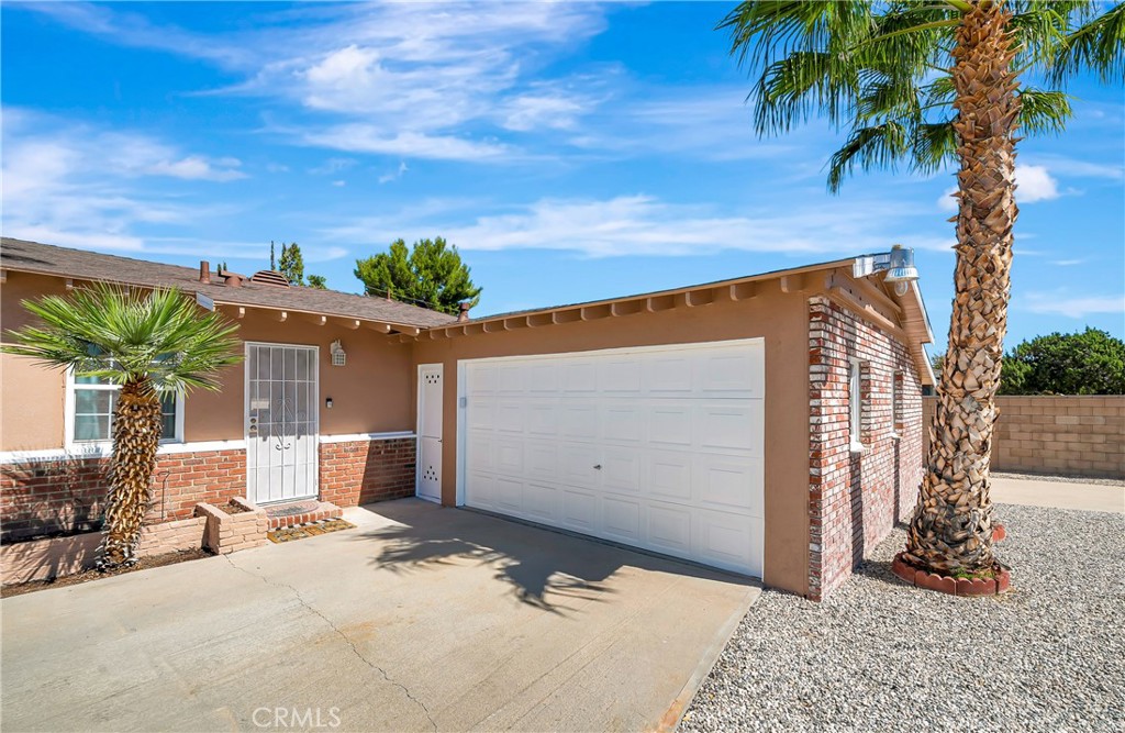 2561 W Avenue K Property Photo 67
