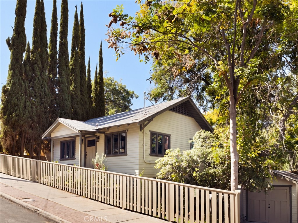 4719 Wiota Street Property Photo 2