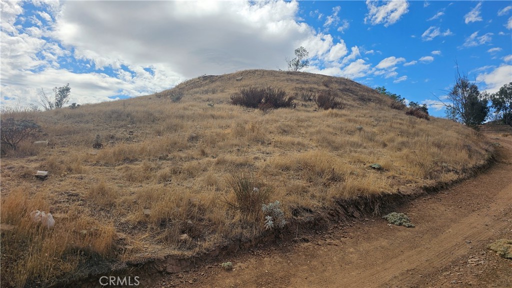21588 E Mundo Avenue Property Photo 5
