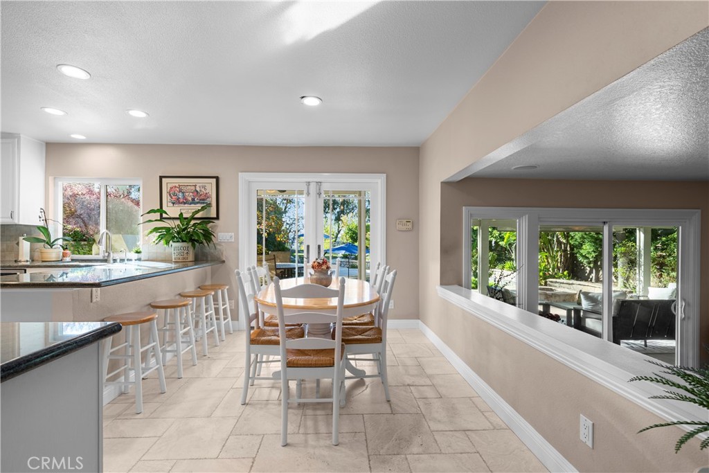 24521 Skyridge Drive Property Photo 14