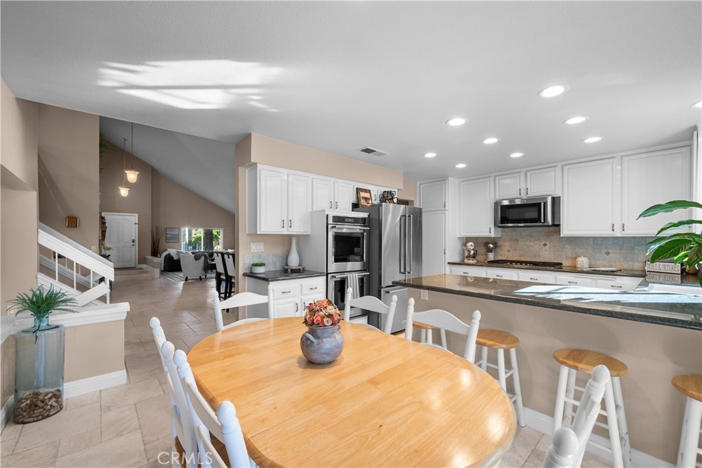 24521 Skyridge Drive Property Photo 16