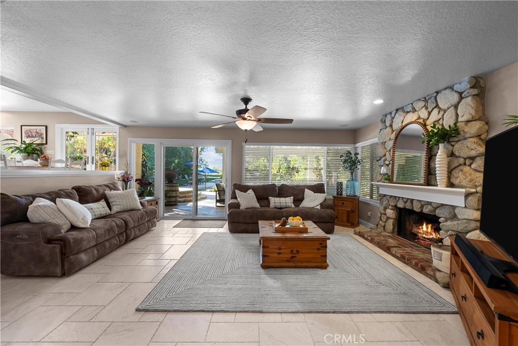 24521 Skyridge Drive Property Photo 21