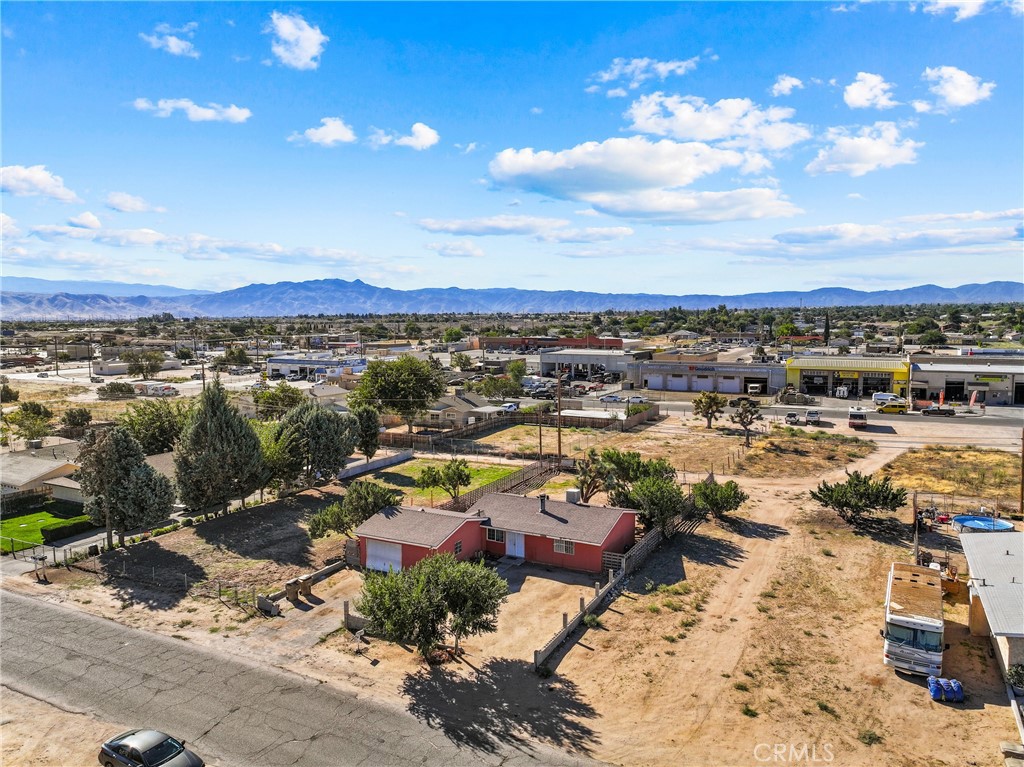 16227 Juniper Property Photo 19
