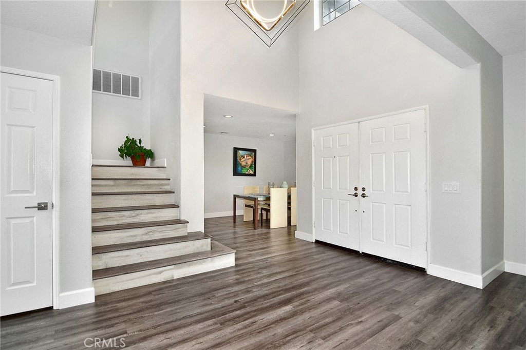 24574 Overland Drive Property Photo 7