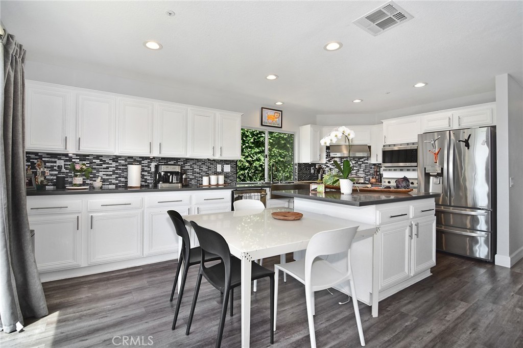 24574 Overland Drive Property Photo 15