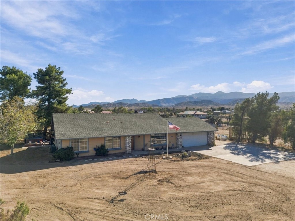 6433 Sunnyslope Road Property Photo 3