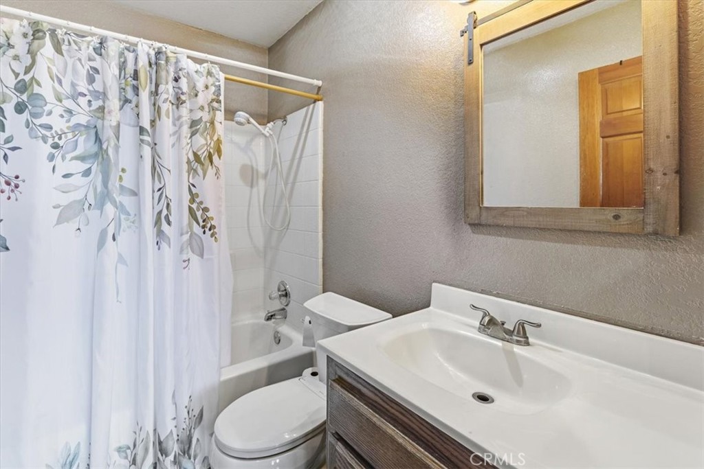 6433 Sunnyslope Road Property Photo 29