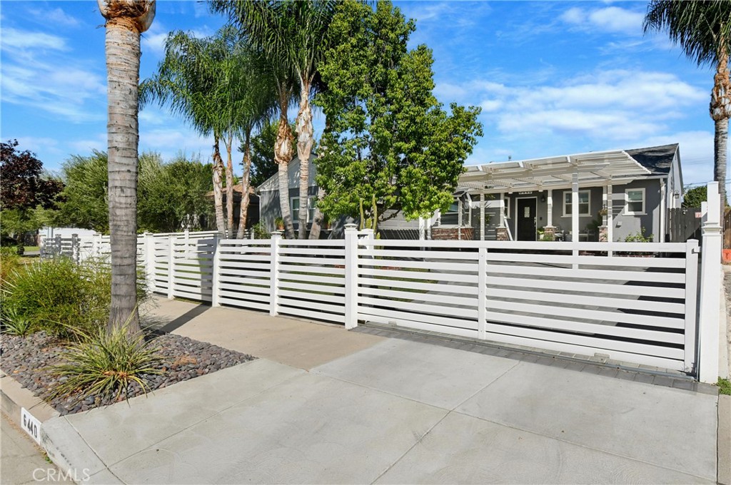 6440 Hanna Avenue Property Photo 1